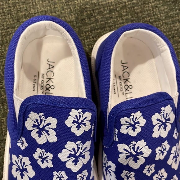 Jack & Lilly canvas floral shoes (sz 5-5.5 yrs) - Picture 5 of 6